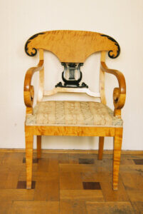 Krzesło - fotel biedermeier