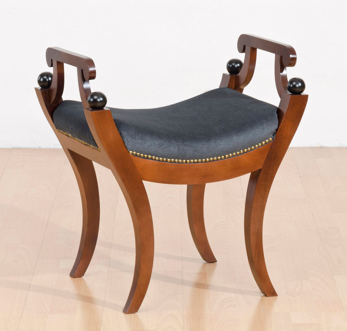 taboret biedermeier orzech