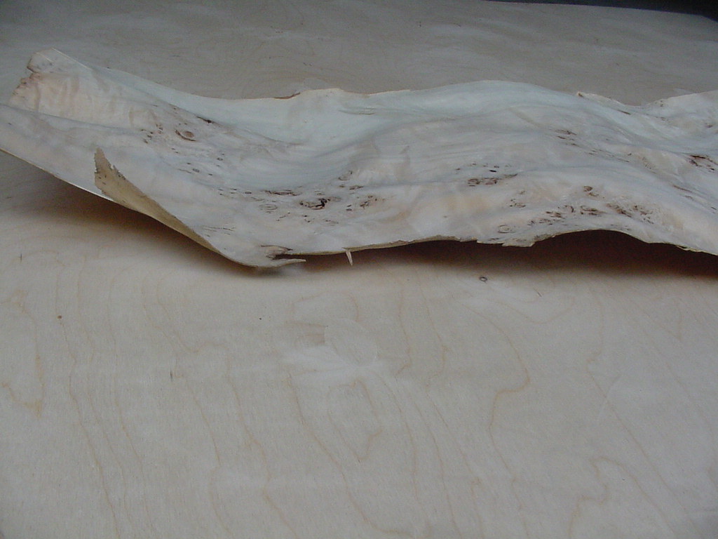 Czeczotowy fornir na meble